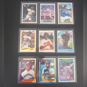Ken Griffey Jr. vintage baseball card lot-Rookie Card Included-Mariners Legend